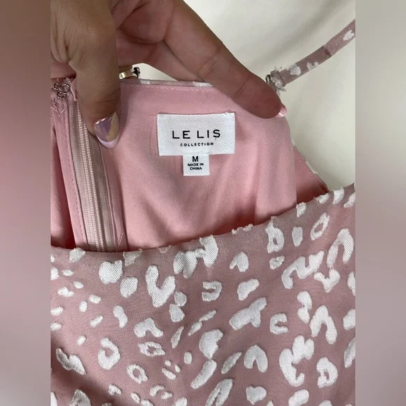 LE LIS Pink Cheetah Print Mini Dress - Medium - Picture 6 of 6